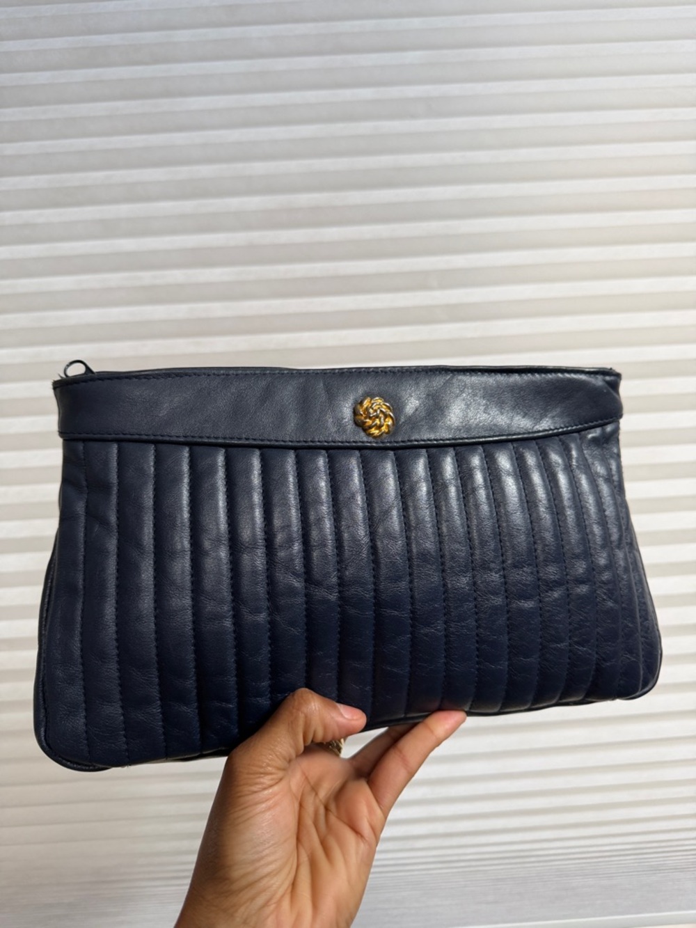 Vintage Amanda Smith Leather Clutch